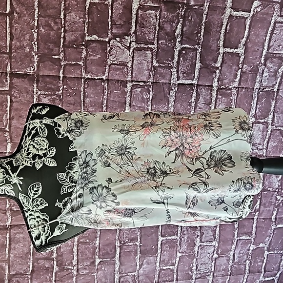 Victoria's Secret Other - Victoria's Secret Floral & Striped Sleep Tank size medium